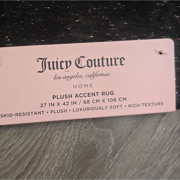 Juicy Couture Home Shimmer Plush Accent Rug - Picture 8 of 11